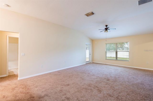 8117 ALAMOSA WOOD AVENUE, Ruskin, FL 33573