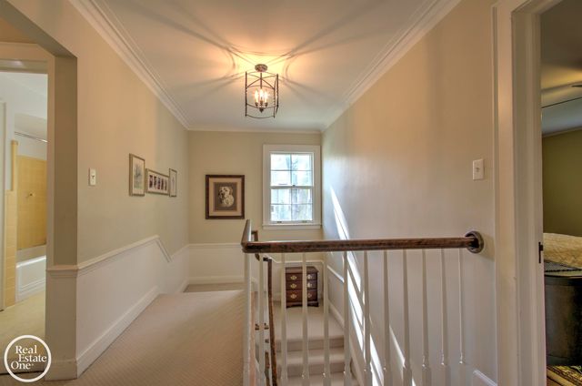 203 Ridge Road, Grosse Pointe Farms, MI 48236