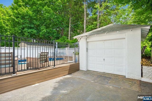 63 Ridge Road, Rutherford, NJ 07070