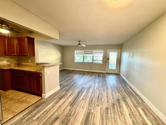 111 E Waltham, West Palm Beach, FL 33417