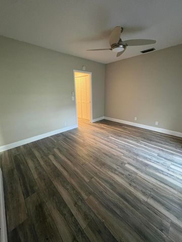 111 E Waltham, West Palm Beach, FL 33417