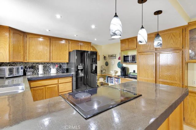 17345 Vista Street, Hesperia, CA 92345