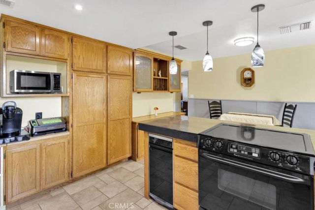 17345 Vista Street, Hesperia, CA 92345