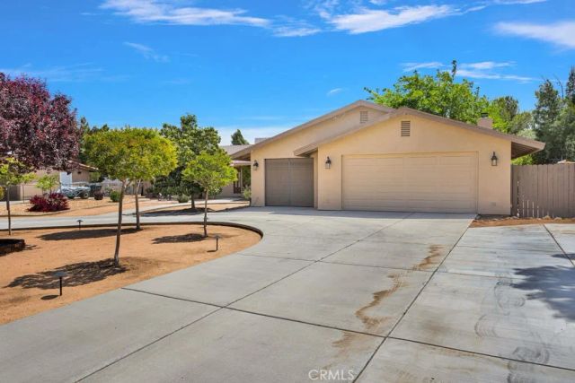 17345 Vista Street, Hesperia, CA 92345