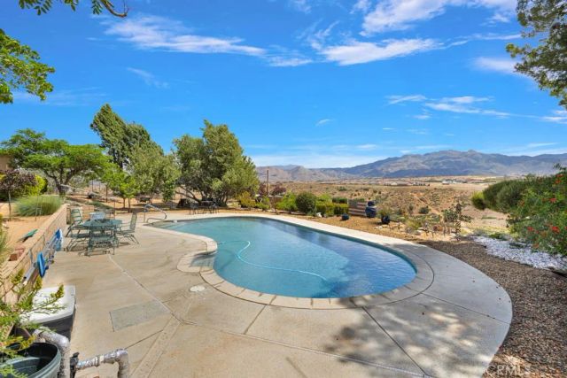 17345 Vista Street, Hesperia, CA 92345