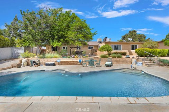 17345 Vista Street, Hesperia, CA 92345