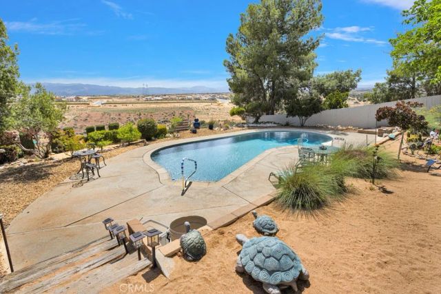 17345 Vista Street, Hesperia, CA 92345