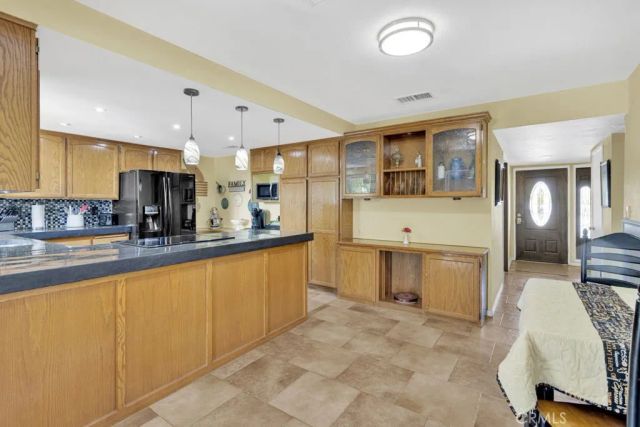 17345 Vista Street, Hesperia, CA 92345