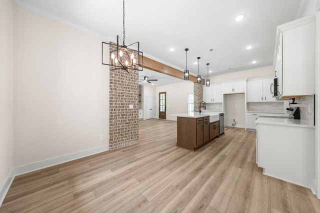 1932 River Rd, Clarksville, TN 37040