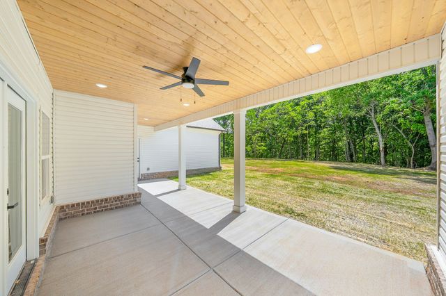 1932 River Rd, Clarksville, TN 37040