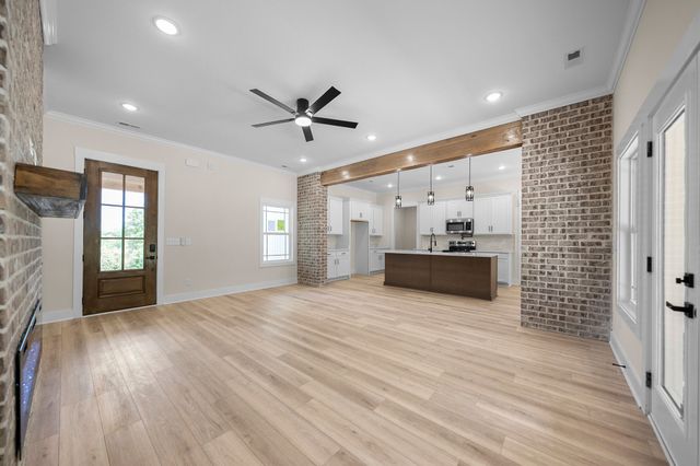 1932 River Rd, Clarksville, TN 37040