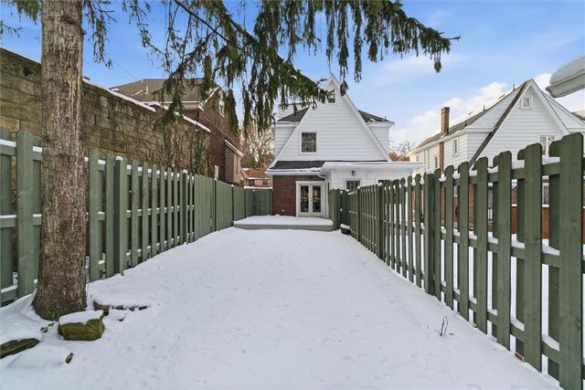 6628 Wilkins Ave, Squirrel Hill, PA 15217