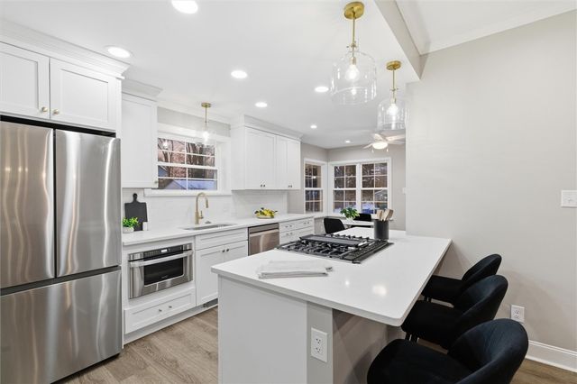 6628 Wilkins Ave, Squirrel Hill, PA 15217