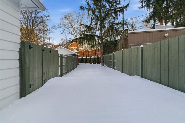 6628 Wilkins Ave, Squirrel Hill, PA 15217