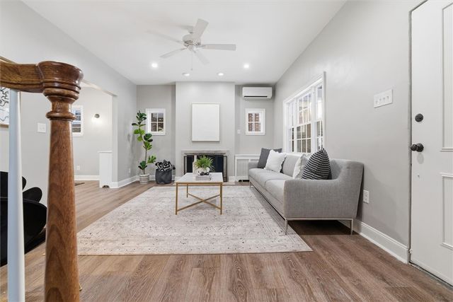 6628 Wilkins Ave, Squirrel Hill, PA 15217