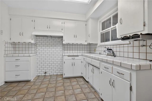 10639 Saloma, Mission Hills (san Fernando), CA 91345