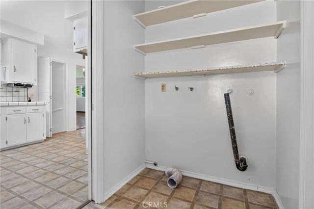 10639 Saloma, Mission Hills (san Fernando), CA 91345