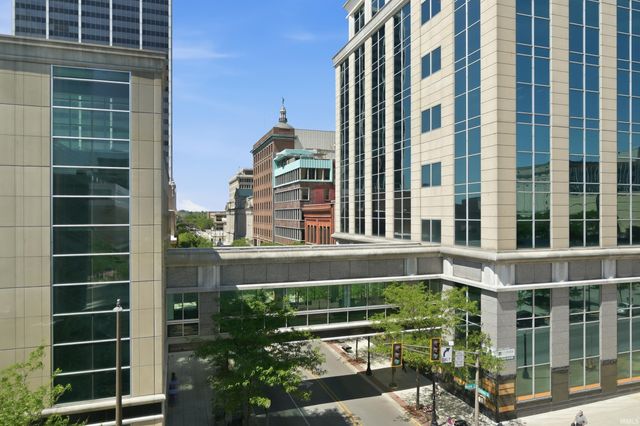113 W Wayne St Apt 310, Fort Wayne, IN 46802