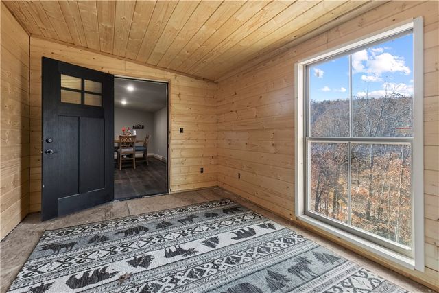 6144 Parliament Drive, Harrison, AR 72601