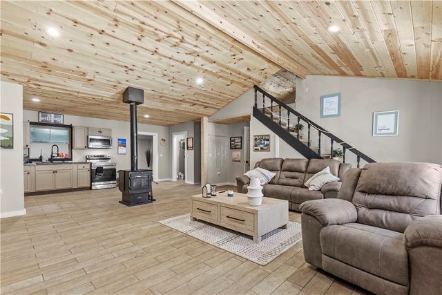 6144 Parliament Drive, Harrison, AR 72601