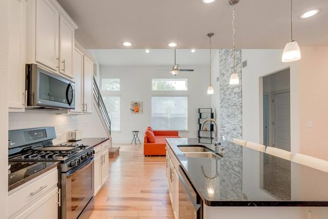 7100 Kane ST, Austin, TX 78741