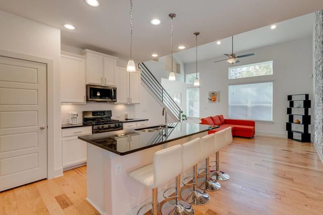 7100 Kane ST, Austin, TX 78741