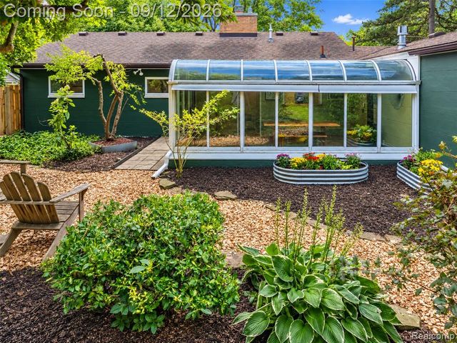 2036 Delafield Drive, Ann Arbor, MI 48105