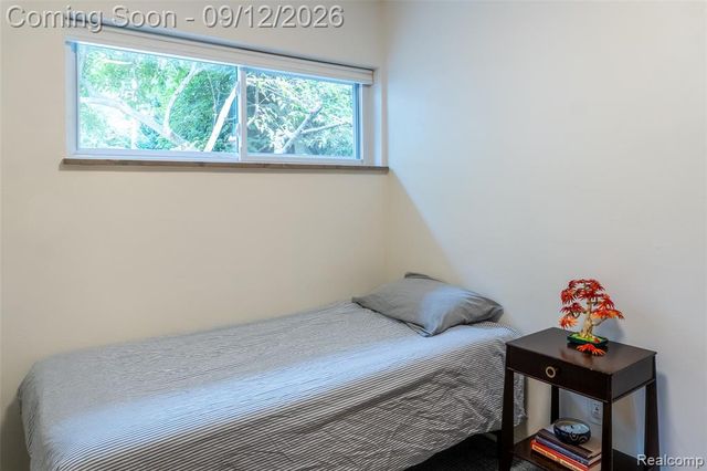 2036 Delafield Drive, Ann Arbor, MI 48105
