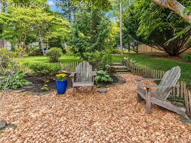 2036 Delafield Drive, Ann Arbor, MI 48105