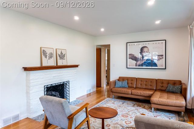 2036 Delafield Drive, Ann Arbor, MI 48105