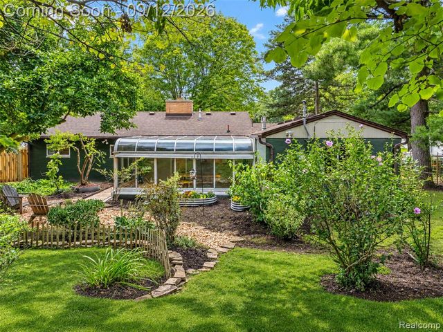 2036 Delafield Drive, Ann Arbor, MI 48105