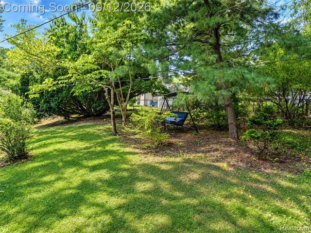 2036 Delafield Drive, Ann Arbor, MI 48105