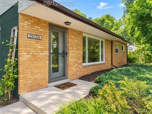 2036 Delafield Drive, Ann Arbor, MI 48105