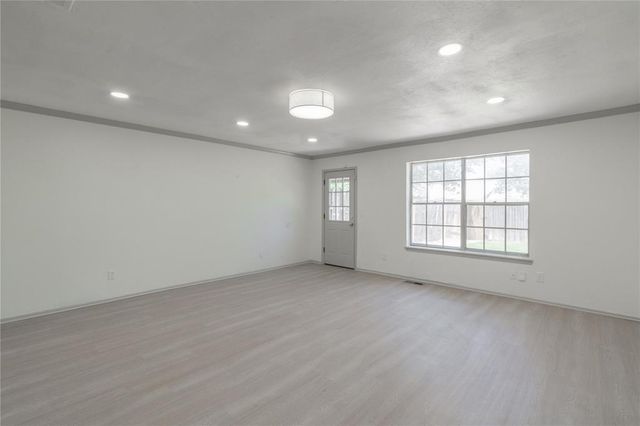 3009 W Wilshire Boulevard, Oklahoma City, OK 73116