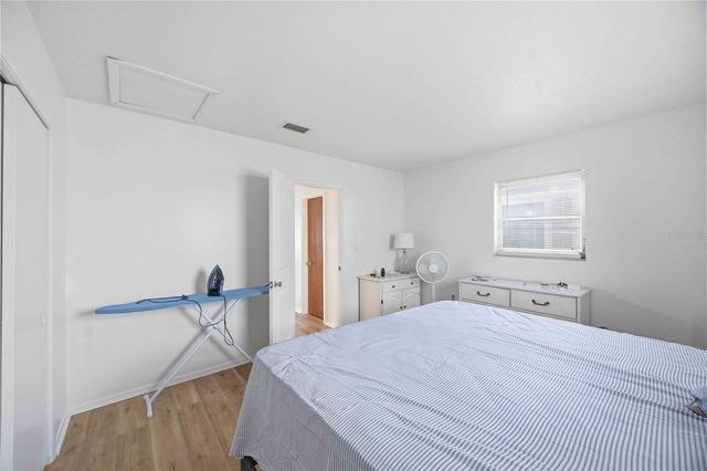 525 MANATEE COURT 10, Venice, FL 34285