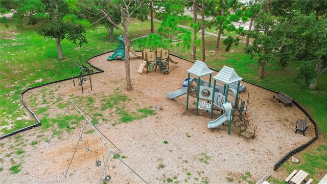 525 MANATEE COURT 10, Venice, FL 34285