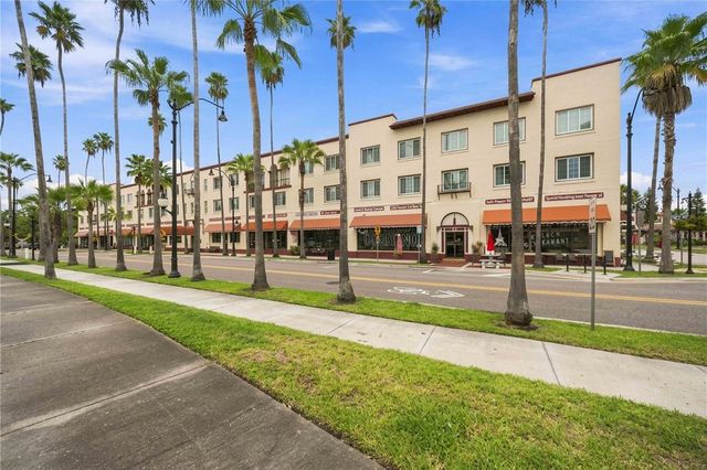 525 MANATEE COURT 10, Venice, FL 34285