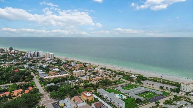 525 MANATEE COURT 10, Venice, FL 34285