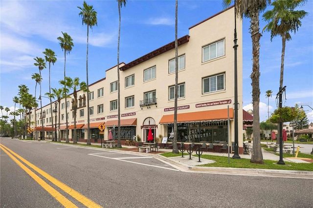 525 MANATEE COURT 10, Venice, FL 34285