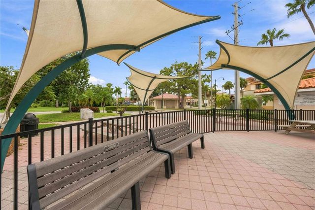 525 MANATEE COURT 10, Venice, FL 34285