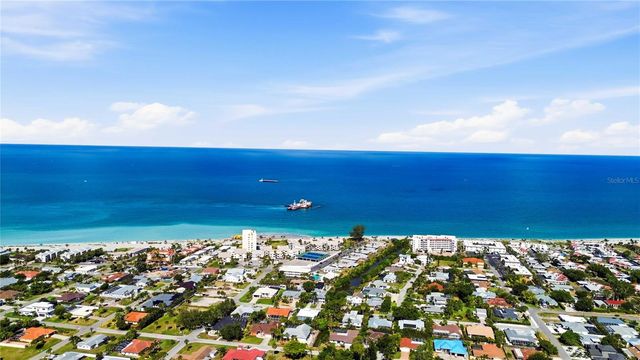 525 MANATEE COURT 10, Venice, FL 34285