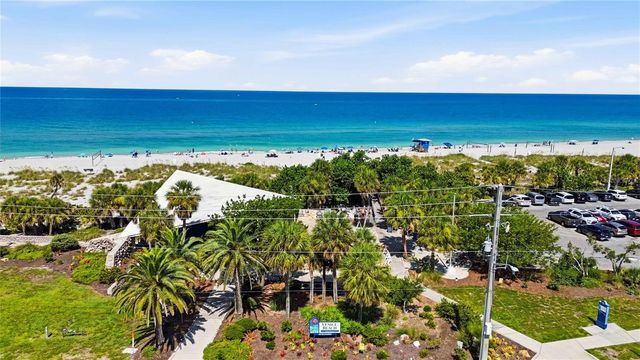 525 MANATEE COURT 10, Venice, FL 34285