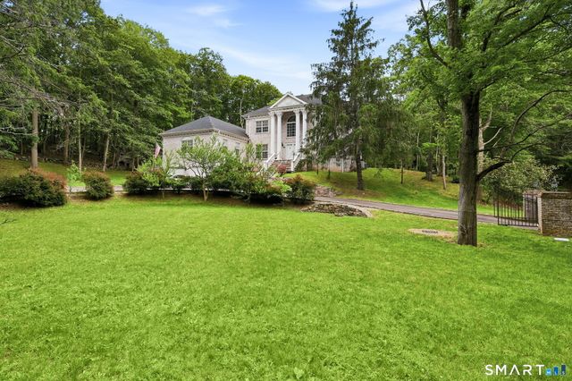 18 West Haviland Lane B, Stamford, CT 06903