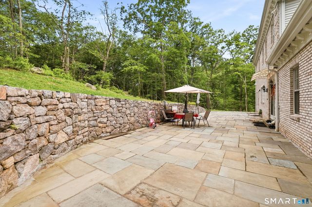 18 West Haviland Lane B, Stamford, CT 06903