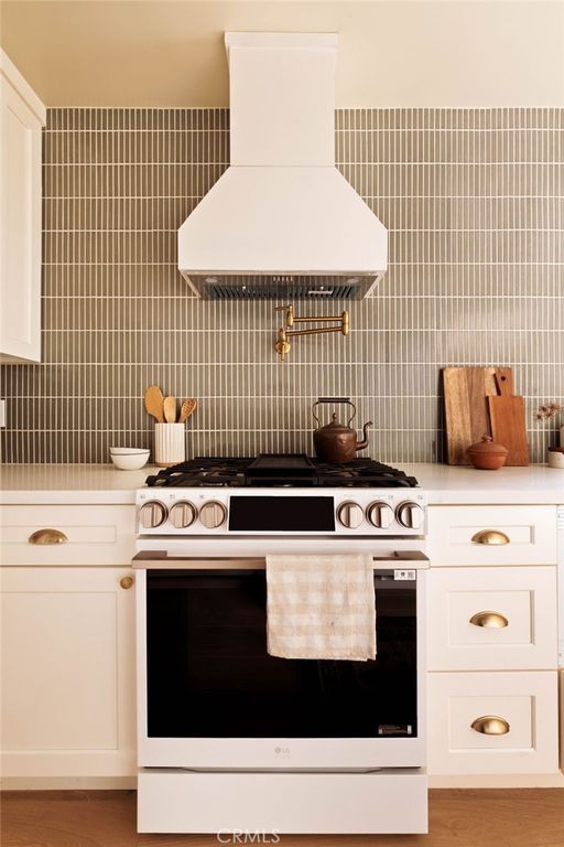 Image 25 of property listing at 507 S Norton Avenue, Los Angeles, CA 90020