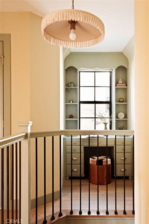 Image 27 of property listing at 507 S Norton Avenue, Los Angeles, CA 90020