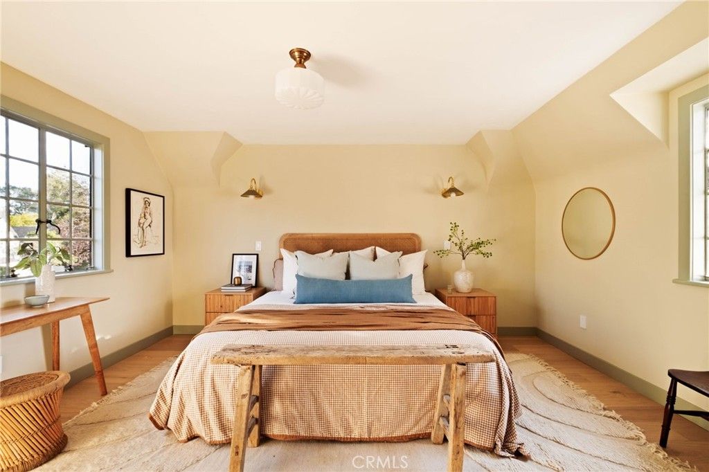 Image 28 of property listing at 507 S Norton Avenue, Los Angeles, CA 90020