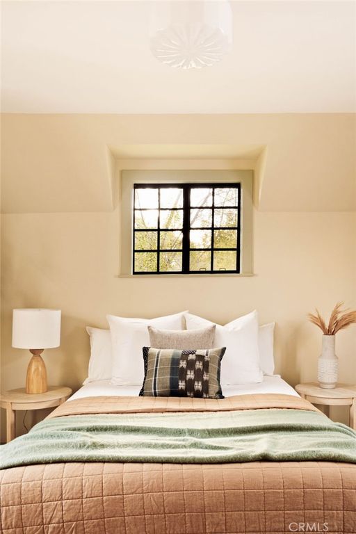 Image 40 of property listing at 507 S Norton Avenue, Los Angeles, CA 90020