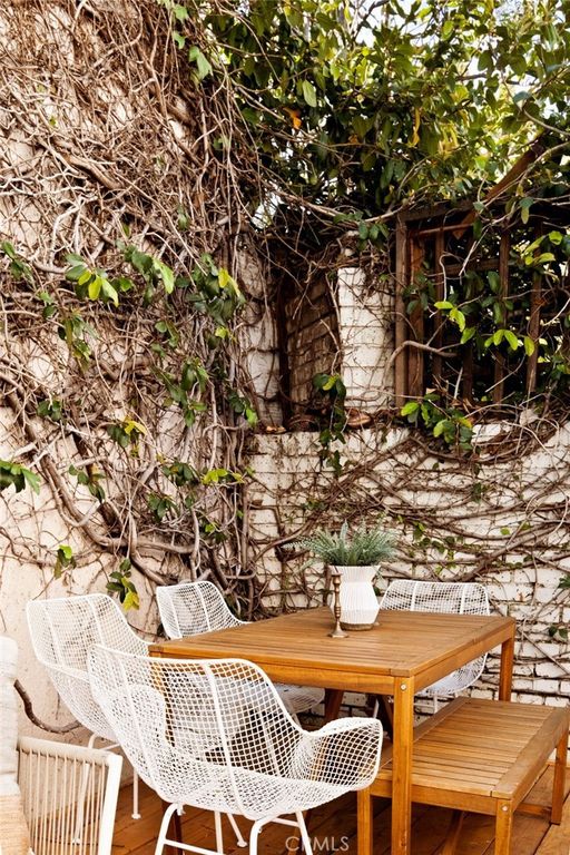 Image 53 of property listing at 507 S Norton Avenue, Los Angeles, CA 90020