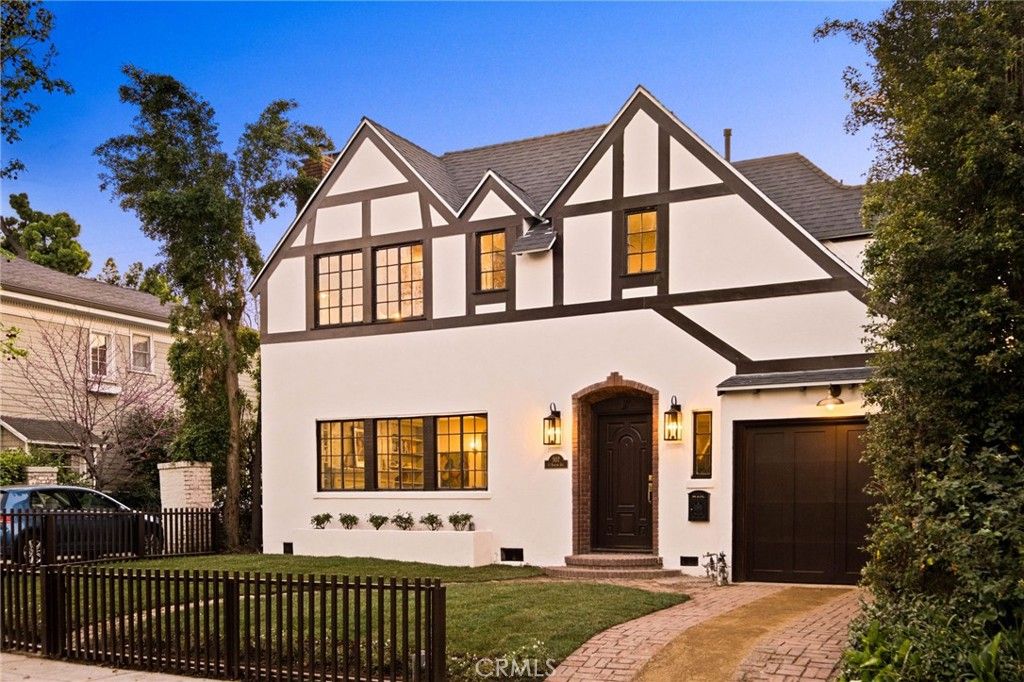 Image 55 of property listing at 507 S Norton Avenue, Los Angeles, CA 90020